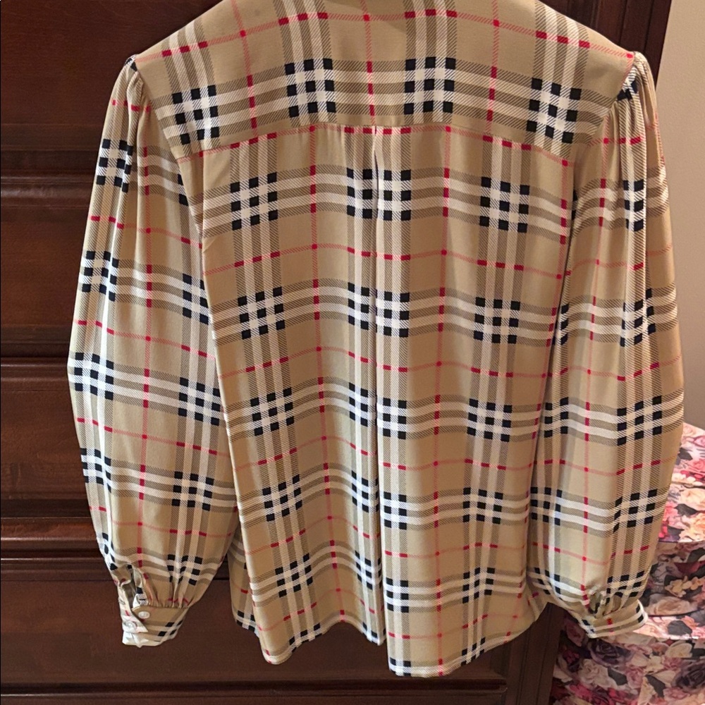Burberry Tan and Black Plaid Wome button up Shirt - Picture 10 of 10